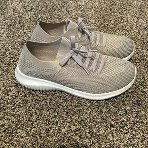 Sketchers Slip on Sneakers